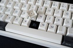 VA69M Mac 2048px 003-1.jpg