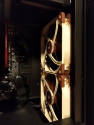 Silencio S400 etupaneelin 2x140 A14 takaa.jpg