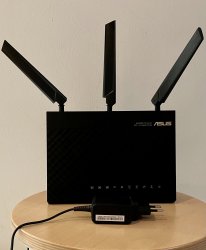 Asus 4G-AC55U.jpg