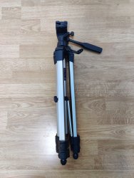 01. Hama Camera Tripod Star 45.jpg